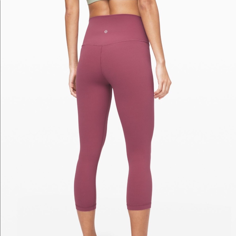 Cropped Lululemon Align Leggings